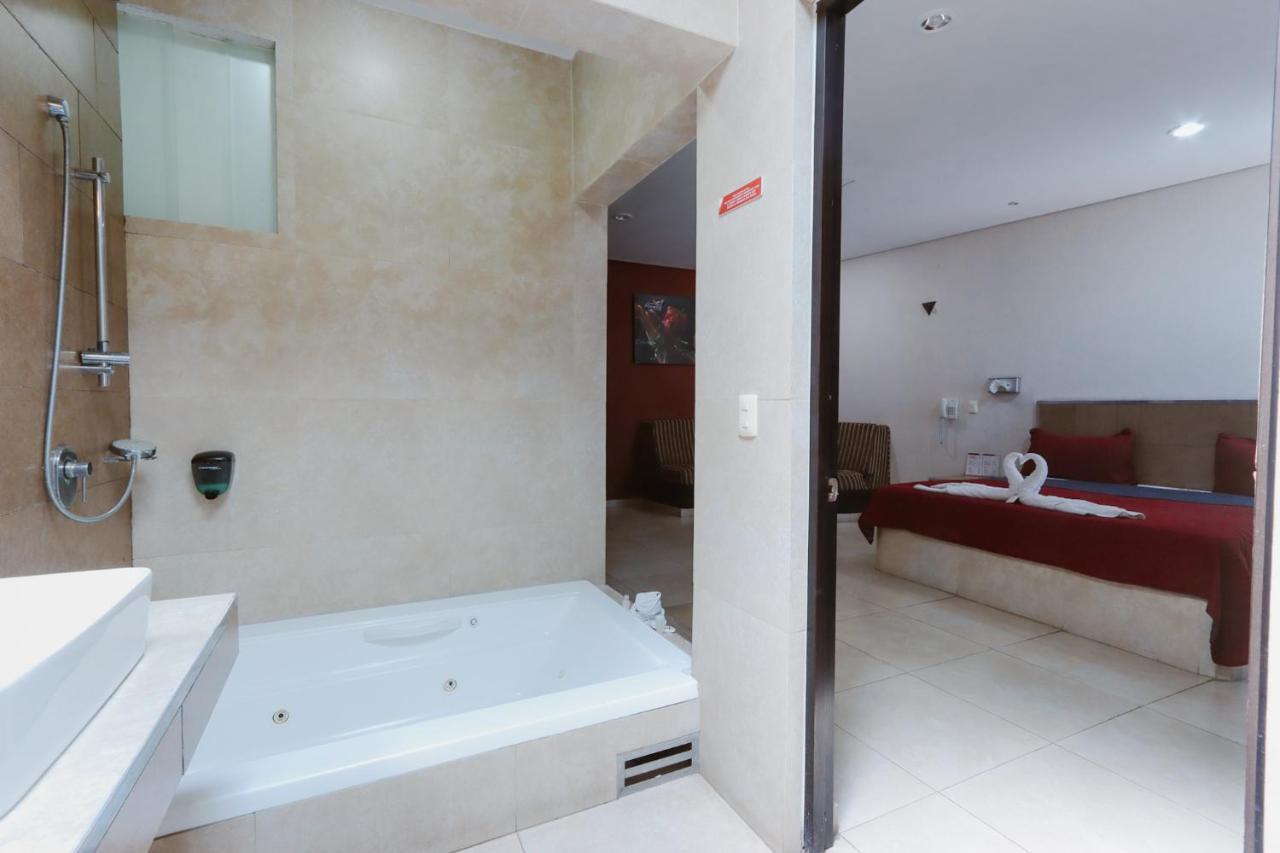 Auto Hotel Las Maravillas Santa Cruz Xoxocotlán Exteriör bild
