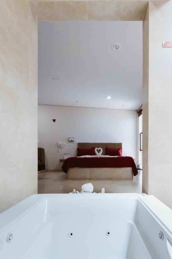 Auto Hotel Las Maravillas Santa Cruz Xoxocotlán Exteriör bild